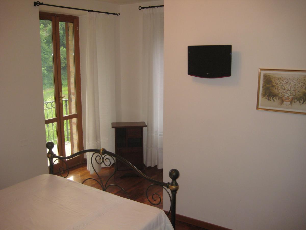 Agriturismo La Rocca Hotel Marsia Room photo
